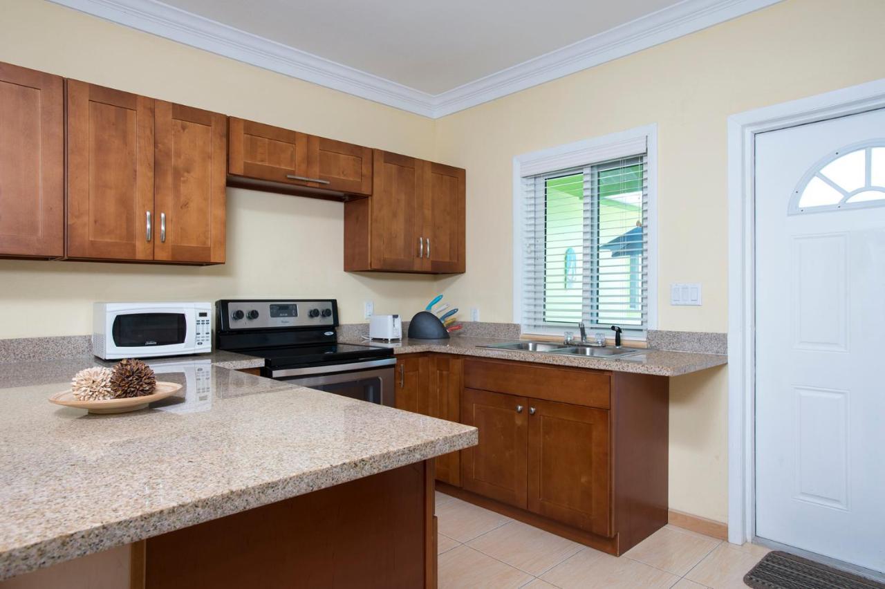 Palmetto Point Sir Charles Guest House المظهر الخارجي الصورة