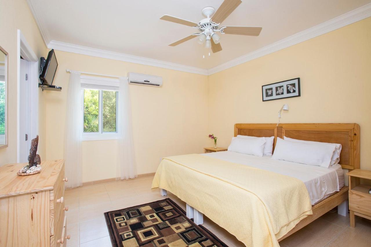 Palmetto Point Sir Charles Guest House المظهر الخارجي الصورة