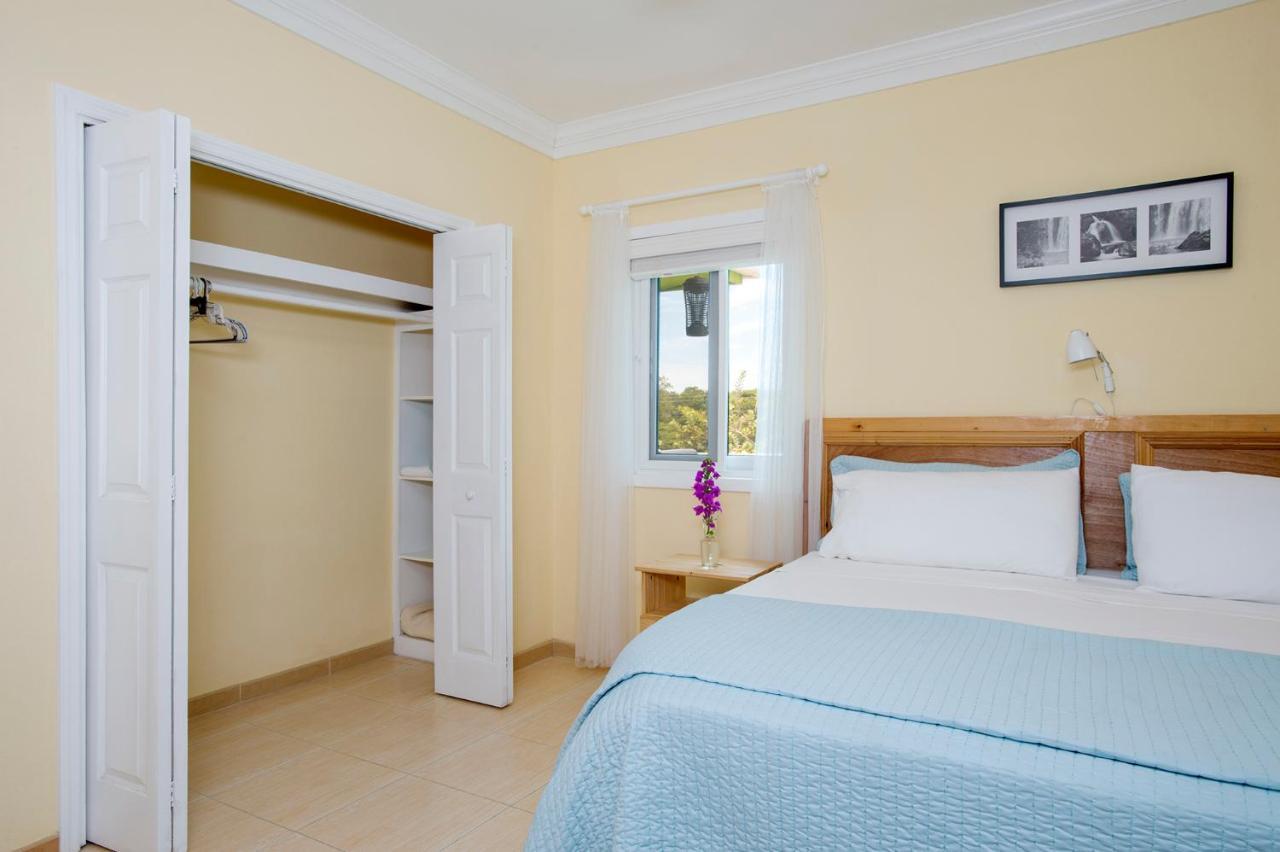 Palmetto Point Sir Charles Guest House المظهر الخارجي الصورة